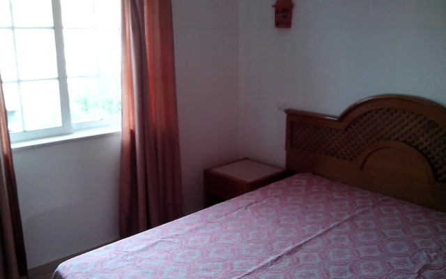 Remarkable 1-bed Apartment in Olhos de Agua