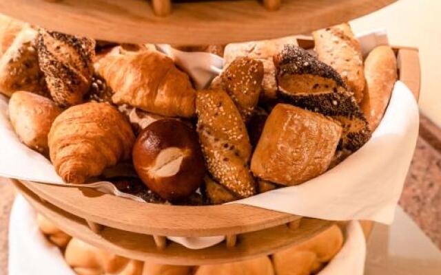 Hotel am Congress Centrum