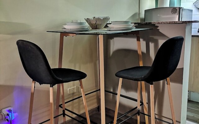 Ocre Studio By Paradox