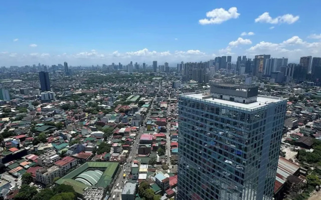 Stunning 42nd Floor Apt With Netflix