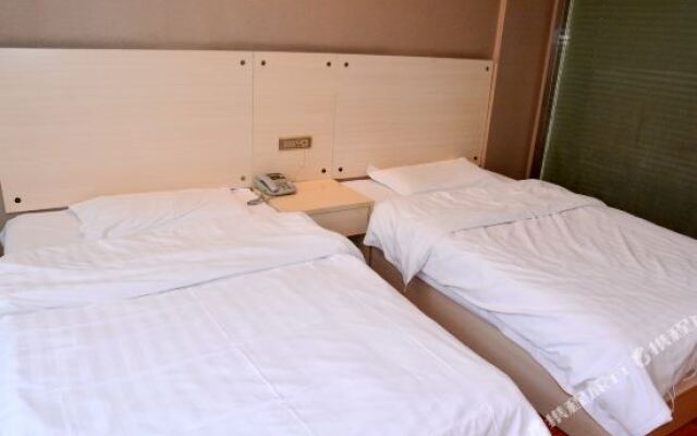 Xinyuelai Hotel (Shiyan Wuyan Mall People's Hospital)