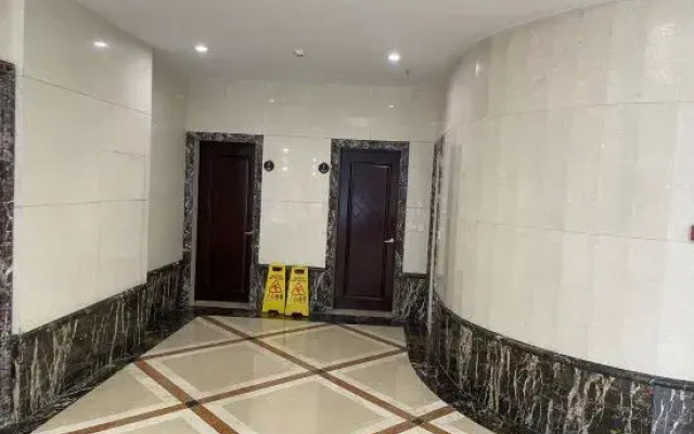 Qinglan Hotel (Danjin Road Wanshan Park Branch, Danyang City)