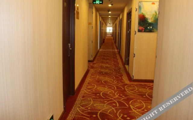 Yijia Business Chain Hotel
