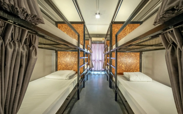 Pho Hostel