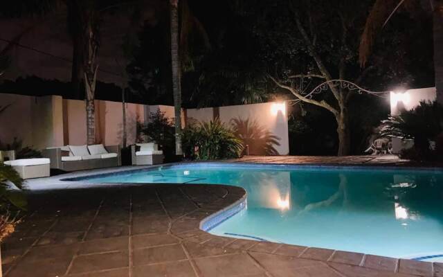 Room in Guest Room - Mash On 569 Rupert st