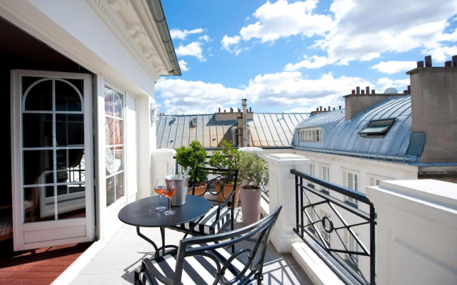 L'Hotel