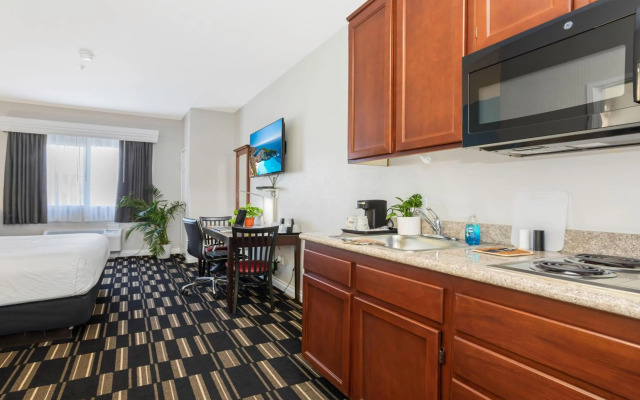 The Hotel Oceanside