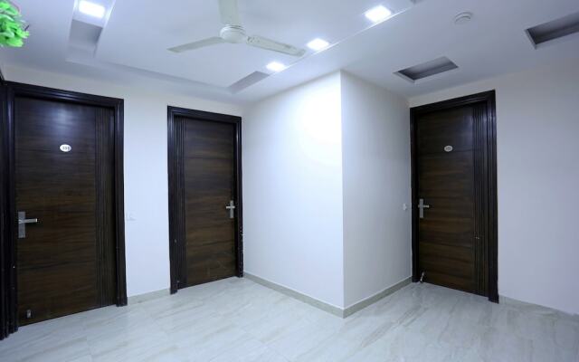OYO 8305 Blessings Inn
