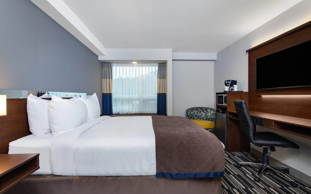 Microtel Inn & Suites by Wyndham Mont Tremblant