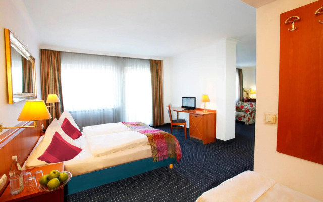 INA Hotel Royal