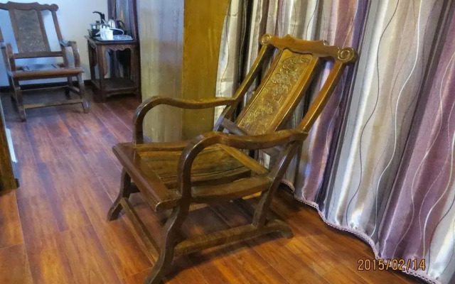 Yongxia Naxi Boutique Inn