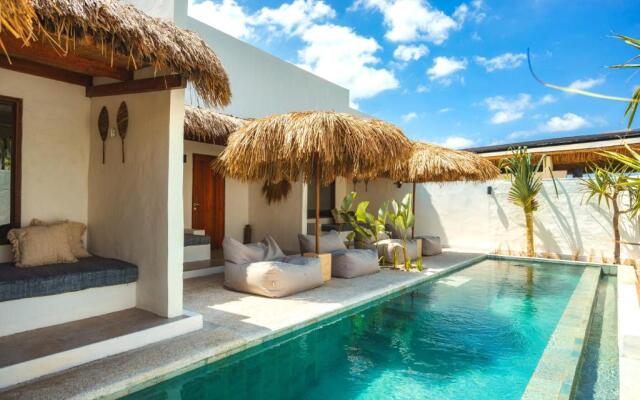 Amber Lombok Beach Resort