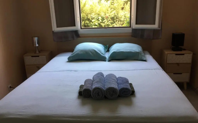 Villa 3 room, private pool , 2 min beach by car 20 min from croisette by bus - Villas_and_Bungalows in Cannes - Photo 4