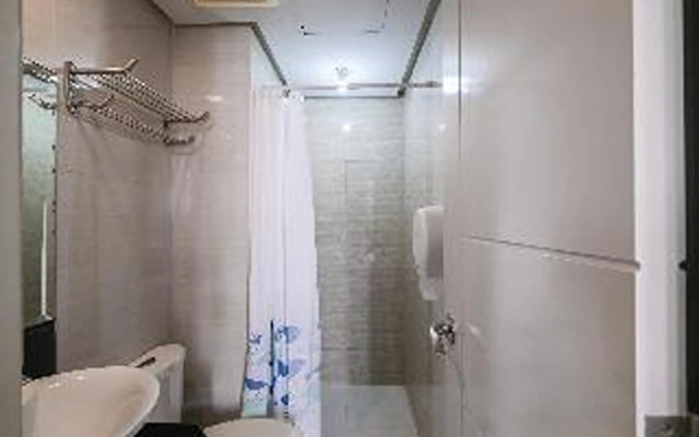 Tess and Tessha Condotel near T3 Airport