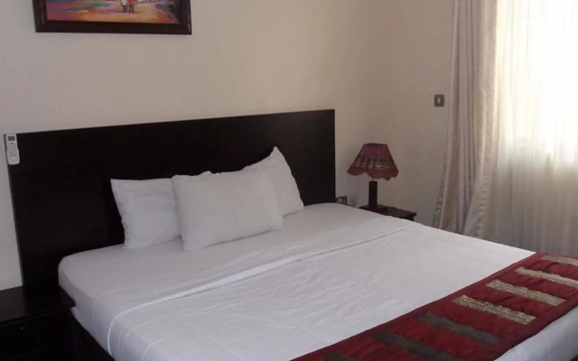 Foramot Suite