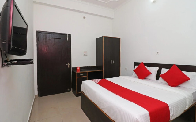 Hotel Ojus Tower by OYO Rooms