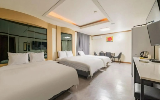 Eastern Hotel