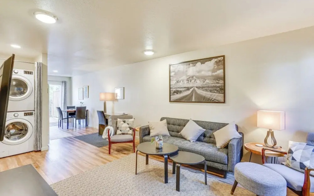 Airy Fortuna Apartment With Deck!