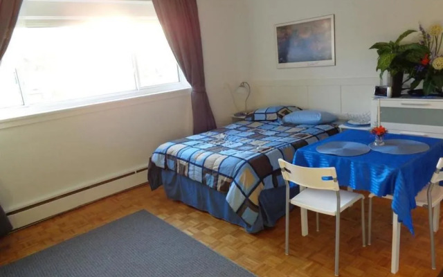 Adib Apartments - 2448 Carling Ave, Unit 104