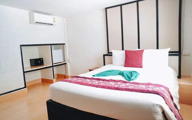 Phi Phi Nice Beach Resort