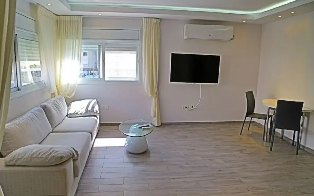 Royal Lea Apartments