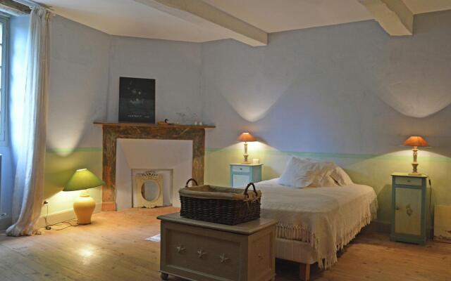 Lovely Holiday Home With Private Pool in Campagne-d'armagnac