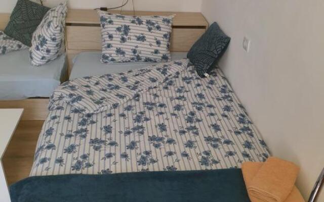 THE CENTER Apartments Comfort 3