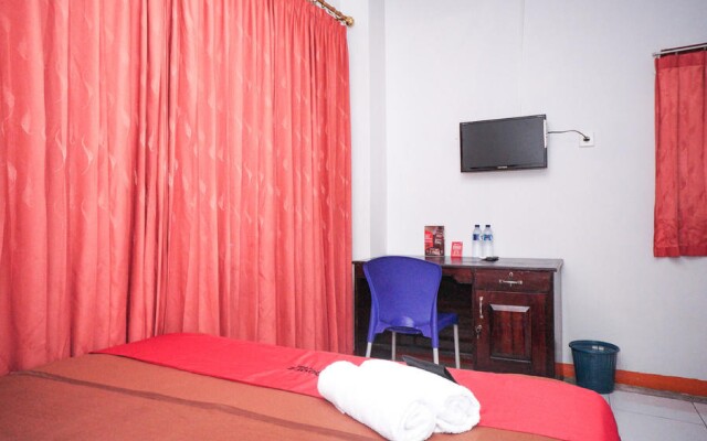 RedDoorz near Palembang Square Mall 2