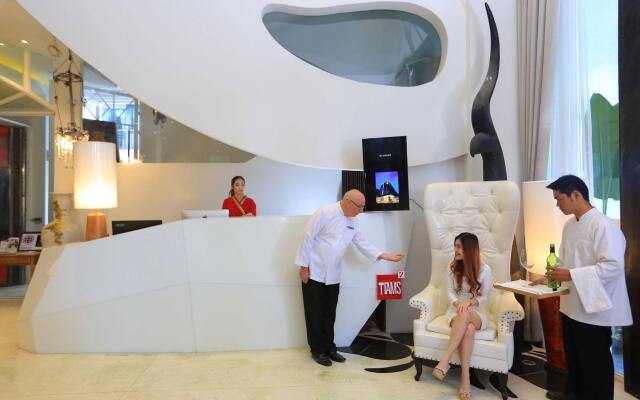 iBooking Trams Square