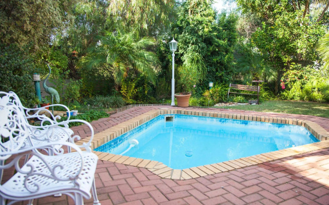 Feather Nest Guest House