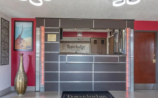 Travelodge By Wyndham Muskegon