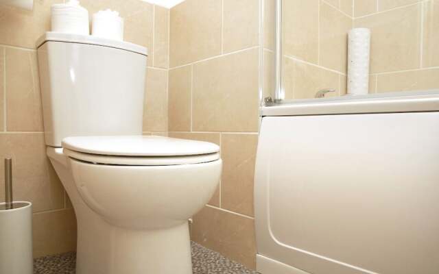 1 bed flat off Royal Mile