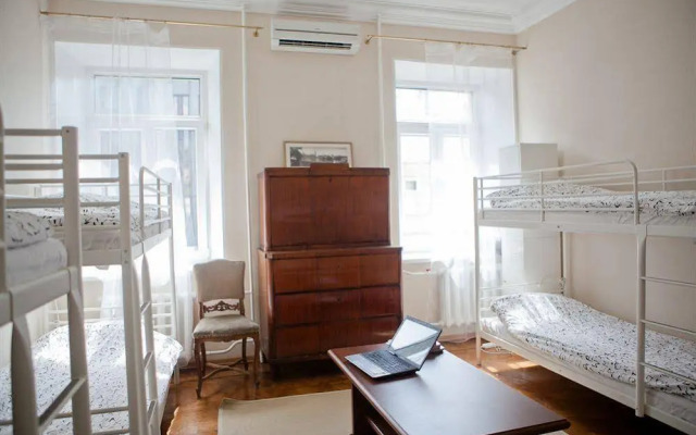 iVAN Hostel
