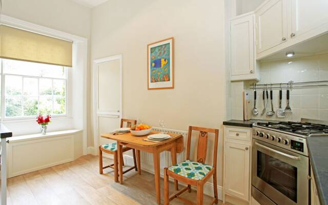 Flat B No. 01 Clifton Terrace