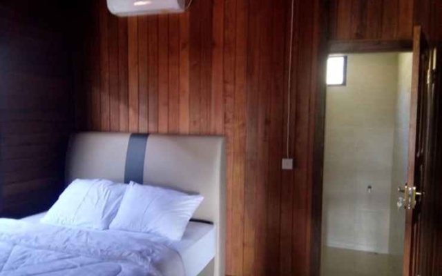 Cottage at Gunung Geulis Camp Area (Ggca) – Guest Rooms – Sukaraja
