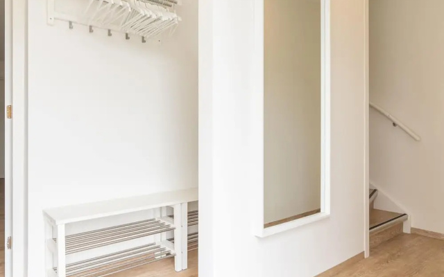Group Apartment on Ameland by De Vleijen