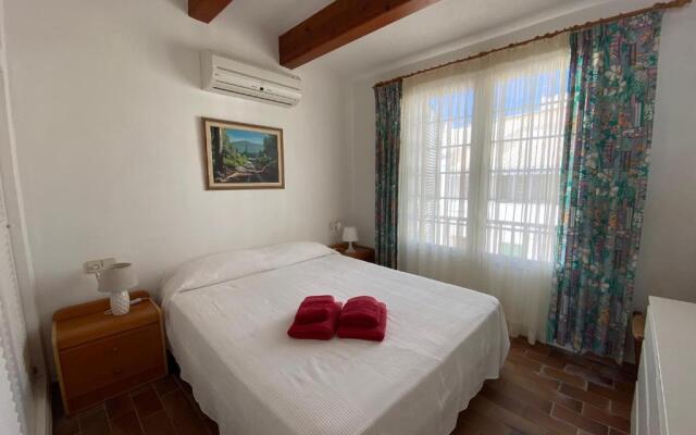 ES CASTELL 2.4 by Riera Rossello