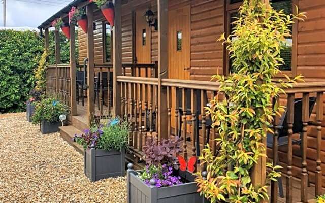 Lyonshall Lodge