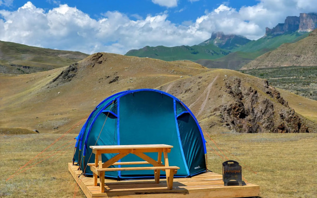 Акъ Топракъ