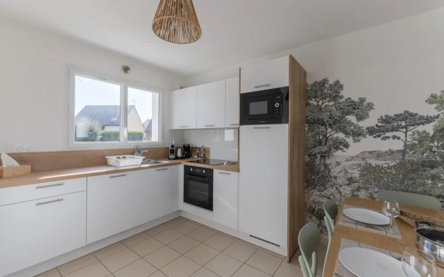 Charming House 300m From the sea