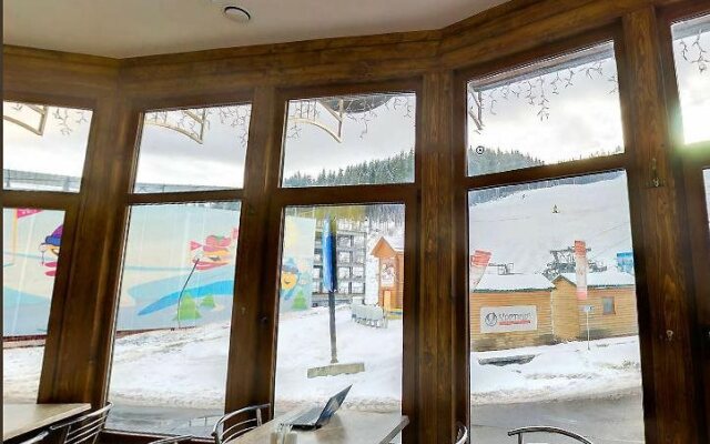 ZimaSnow Ski & Spa Club