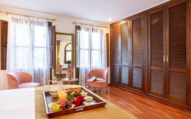 Morayma House Terrace with views to Alhambra