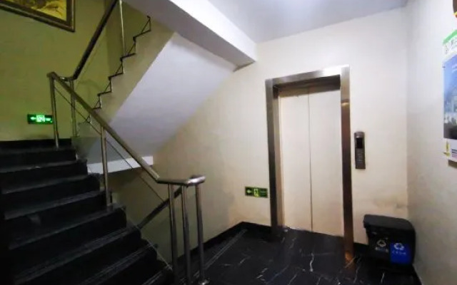 Super 8(Seven future science and Technology City stores in Beijing)