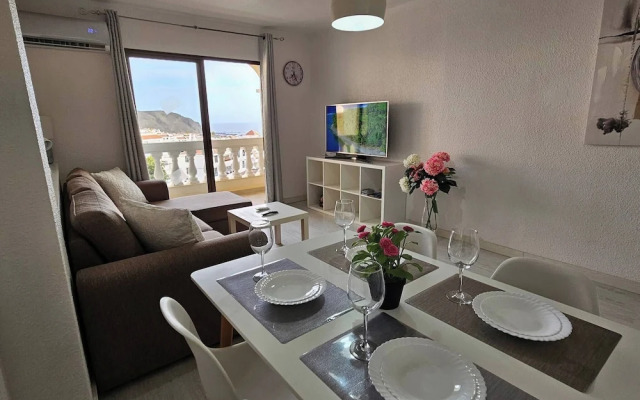 Los Cristianos Heated Pool Sea View AC