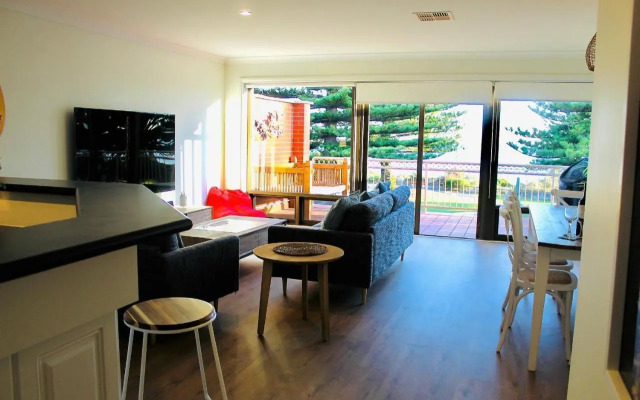 Vista Victor Harbor Beachfront Apartment no 4