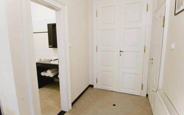 Grand Market Luxury Apartments