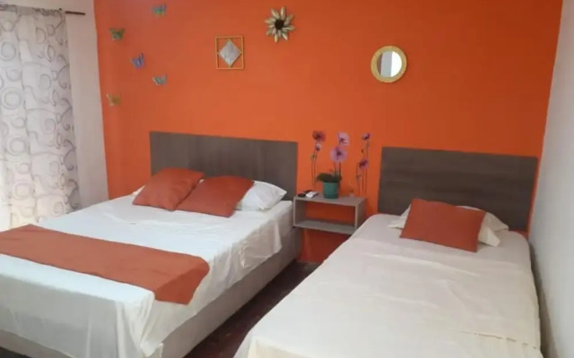 Hostal 4 Manzanas