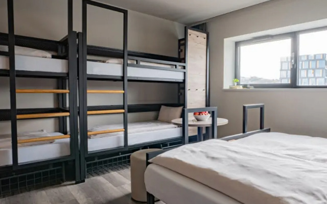 Harry’s Xl Hotel