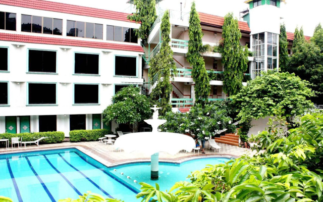 Seashore Pattaya Resort