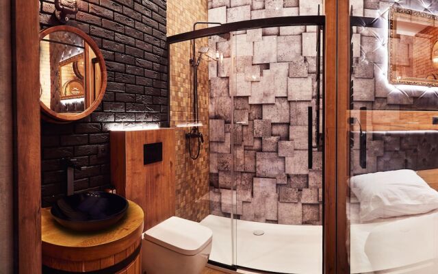 Lord Jack Apartments